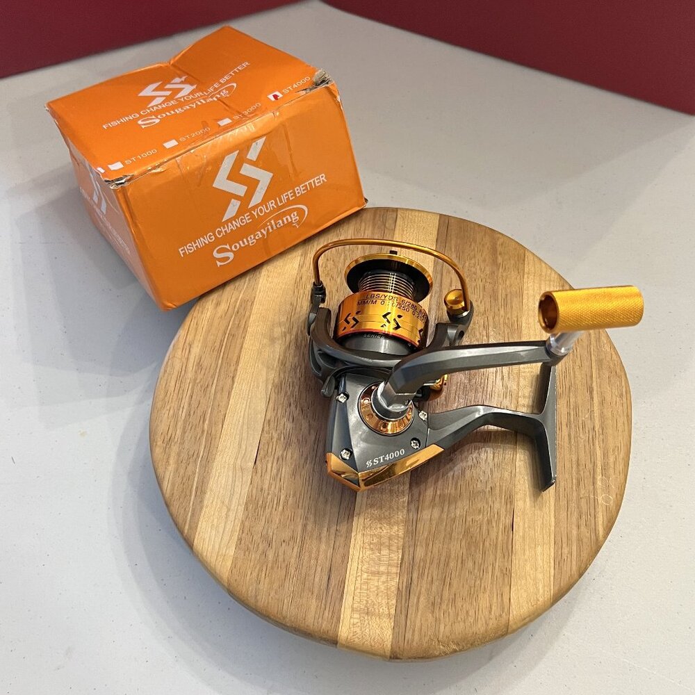 Brand New ST4000 Model Fishing Reel by Popular Brand Sougayilang